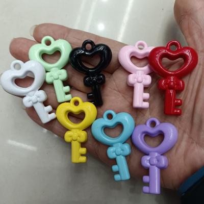 0.7元一个/整包卖 28*44mm烤漆吊孔爱心蝴蝶结钥匙DIY手工串散珠钥匙扣挂件饰品配件